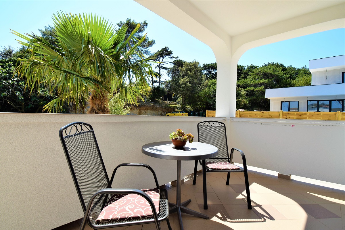 Apartmani za vaš godišnji odmor u centru Lopara na otoku Rabu