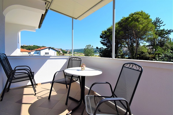 Apartmani za vaš godišnji odmor u centru Lopara na otoku Rabu