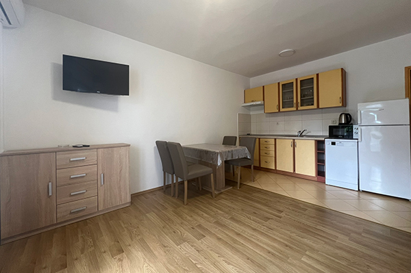 Apartmani za vaš godišnji odmor u centru Lopara na otoku Rabu