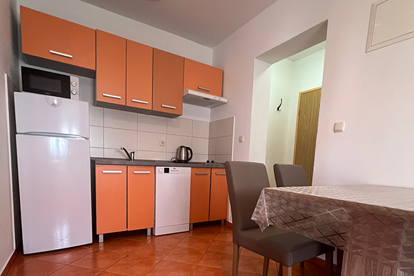 Apartmani za vaš godišnji odmor u centru Lopara na otoku Rabu
